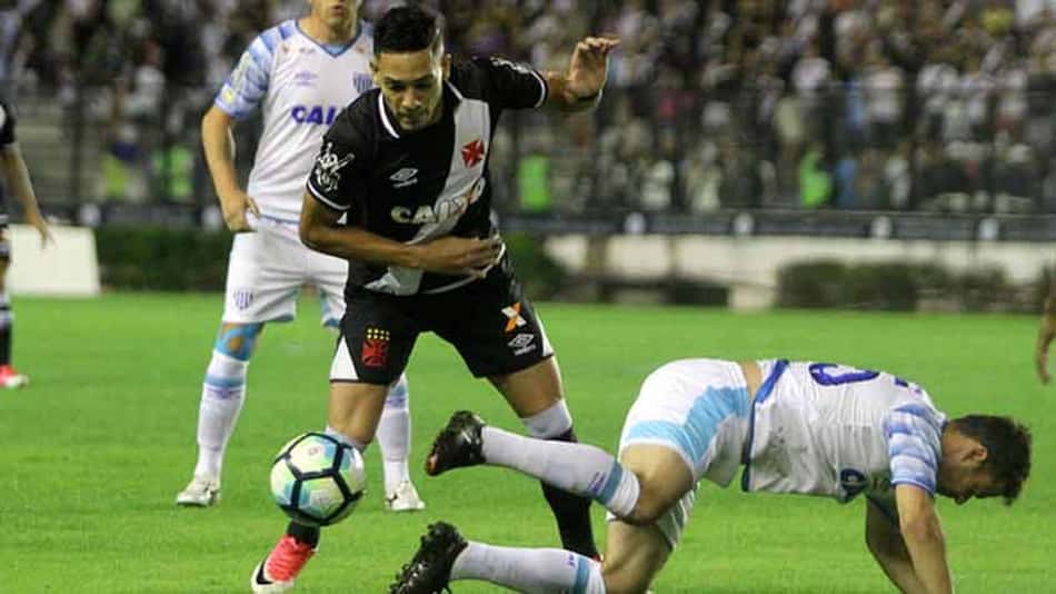 Vasco é o time que mais desarma no Brasileirão; veja o ranking