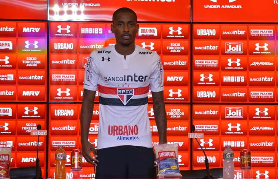 Atacante Denilson é apresentado no São Paulo