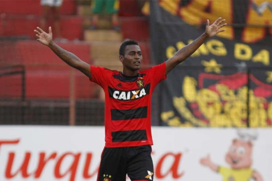 Com proposta da Chapecoense, Marquinhos deve deixar o Sport