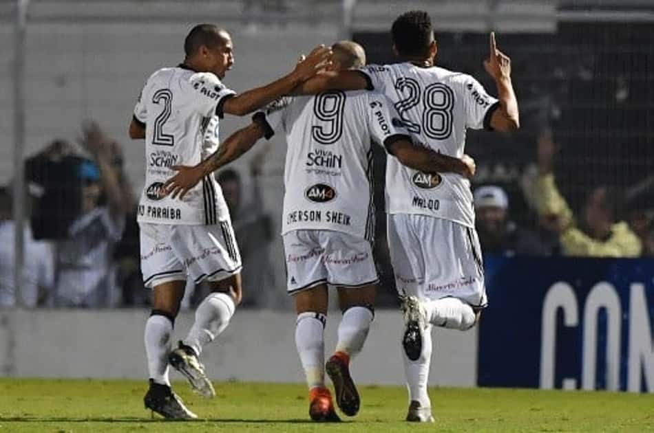 Sheik comemora primeiro gol pela Ponte e diz que vai manter pegada