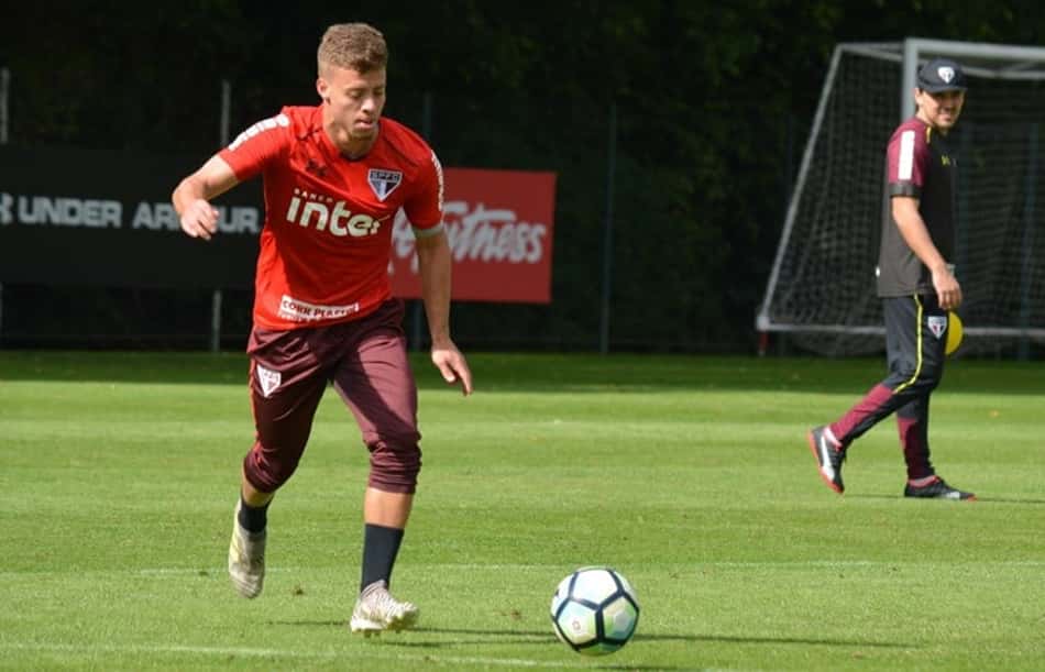 Lucas Fernandes se torna a aposta do São Paulo contra o Botafogo. De novo!