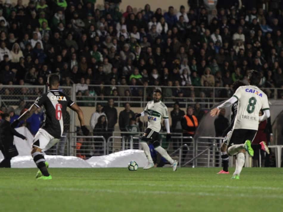 Coritiba espera encerrar jejum de vitórias e voltar ao G-6