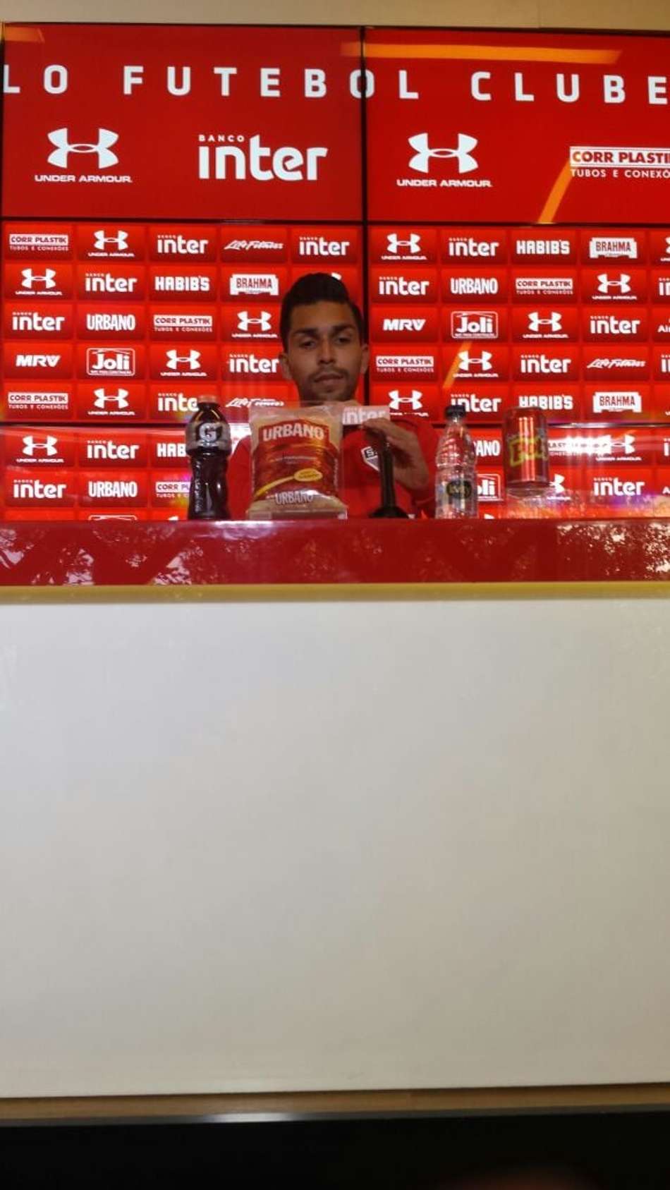 Petros concedeu entrevista coletiva no CT da Barra Funda