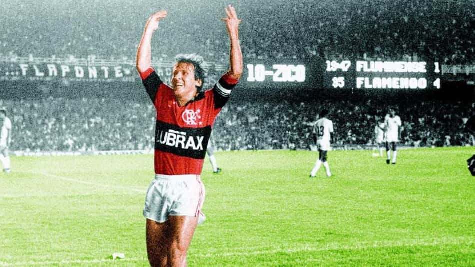 Confira imagens que narram a trajetória da carreira do Zico 