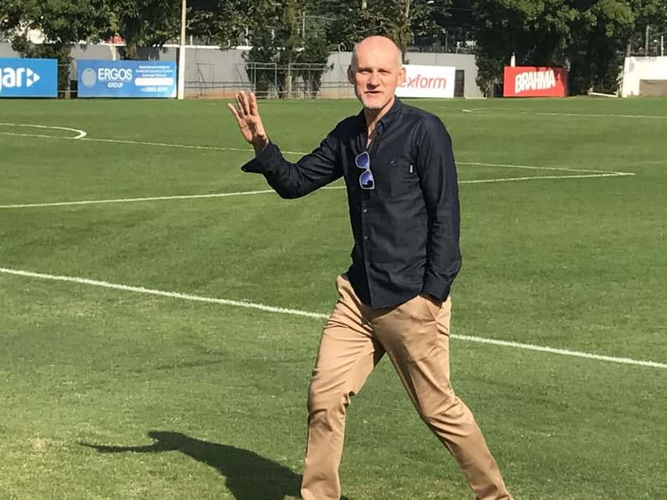 Taffarel, preparador de goleiros da CBF, está no CT do Peixe para ver Vanderlei 
