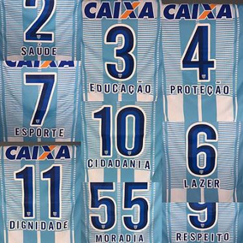 Avaí faz ação na camisa na partida contra o Coritiba, pelo Brasileirão