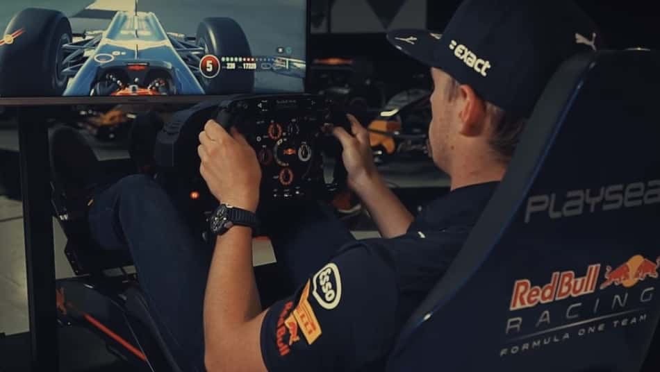 F1 2017: Verstappen se diverte jogando no 'Circuito Curto de Silverstone'
