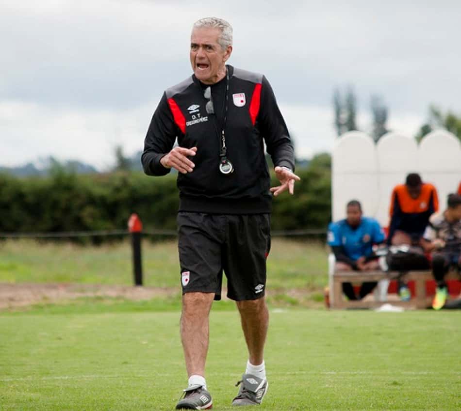 Nas redes sociais, técnico do Independiente Santa Fe está "sem crédito"
