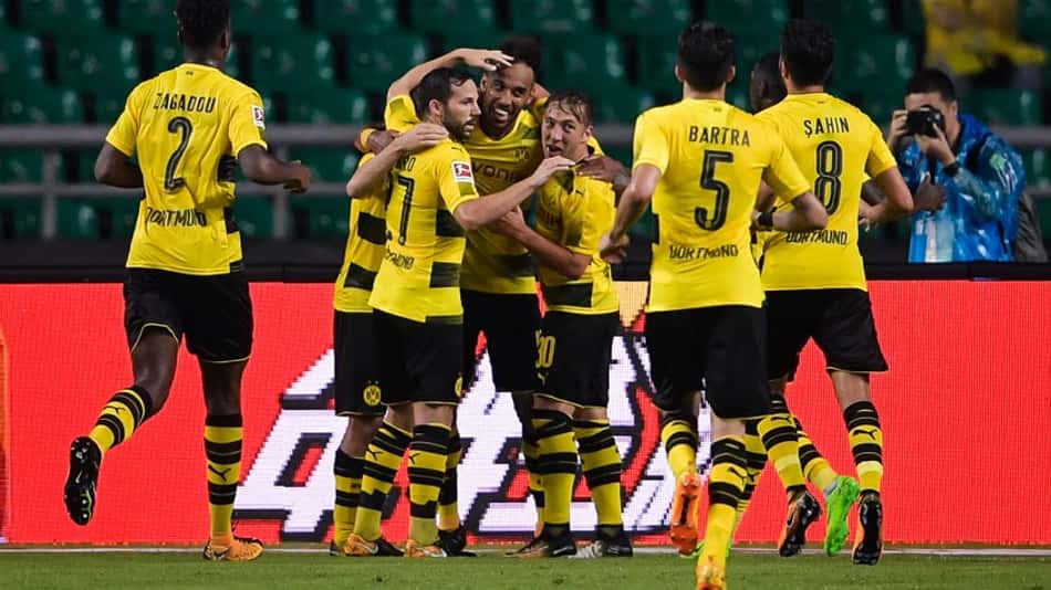 Aubameyang marca duas vezes e faz valer 'lei do ex' contra o Milan