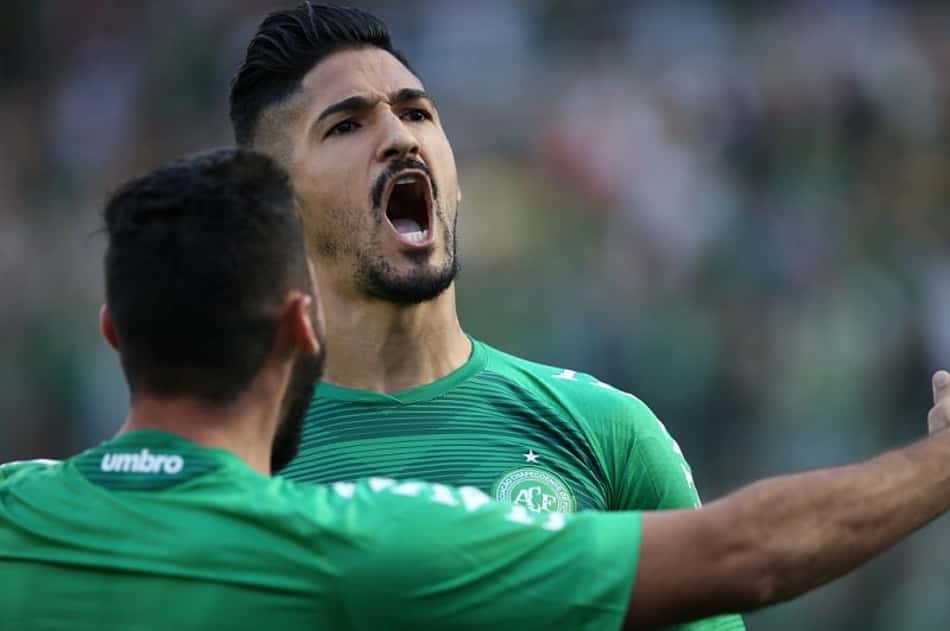 Após destaque na Chape, Túlio de Melo acerta com clube asiático
