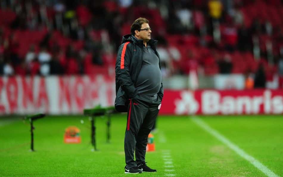 Guto Ferreira pede tranquilidade ao Inter na reta final da Série B