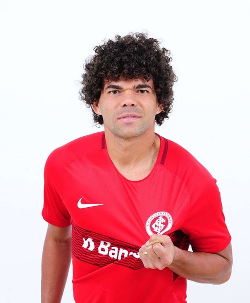 Inter anuncia a contratação de Camilo e Leandro Damião