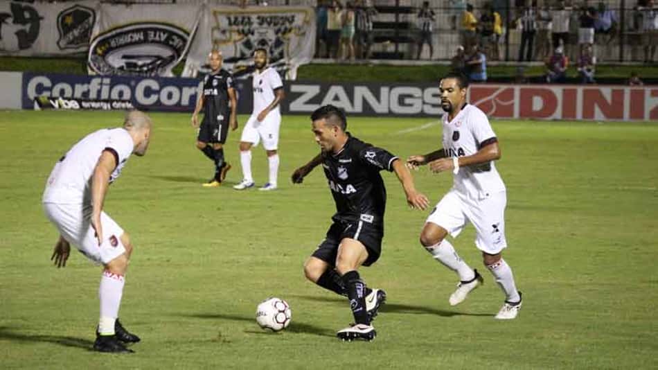 Figueirense e ABC protagonizam duelo do desespero no Orlando Scarpelli