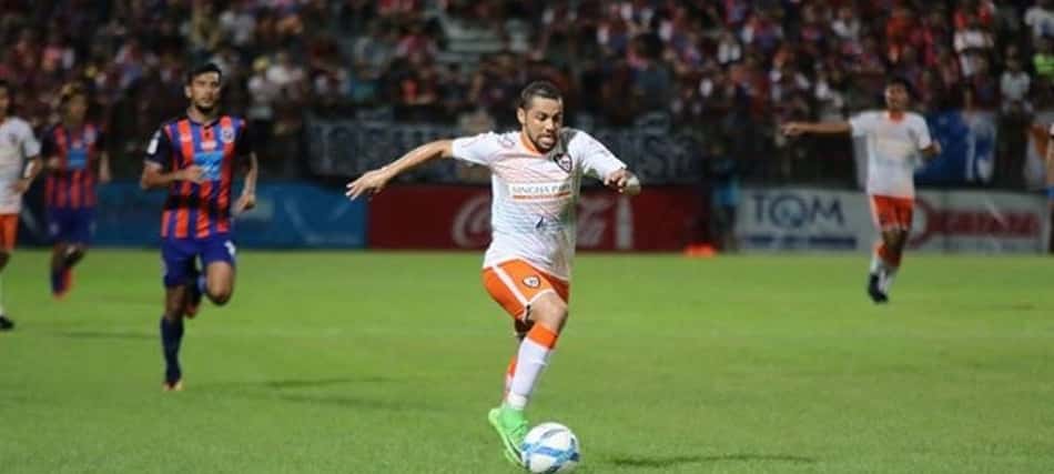 Felipe Azevedo em ação