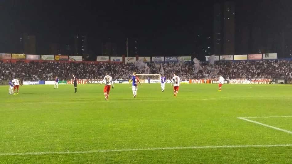 Paraná goleia de novo, despacha CRB-AL e cola no G4