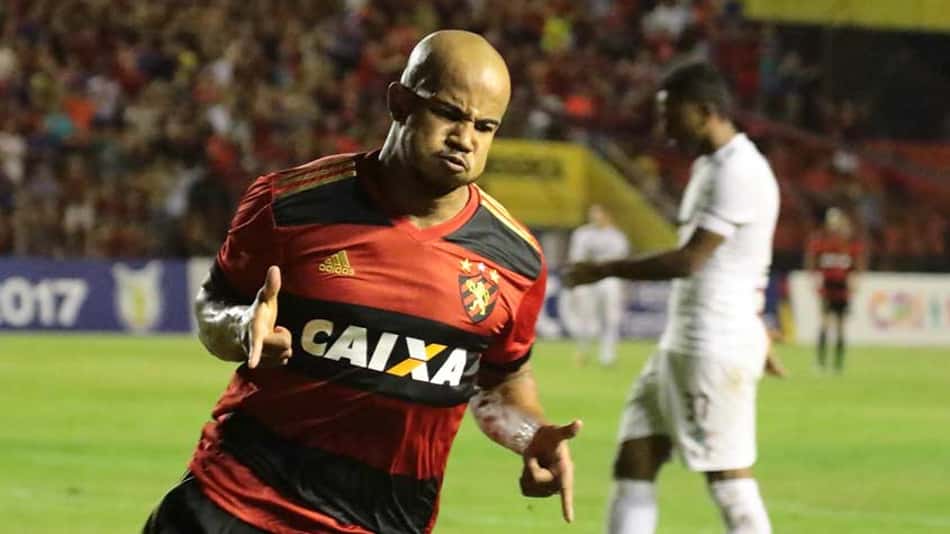 Fluminense mira contratação de volante que foi carrasco em 2017