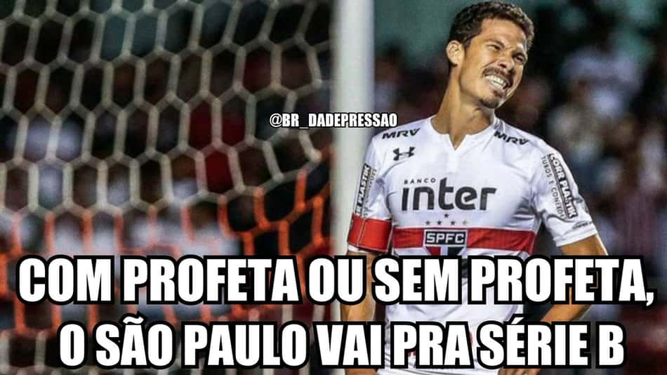 Rivais não perdoam derrota e retorno do São Paulo ao Z4; veja memes