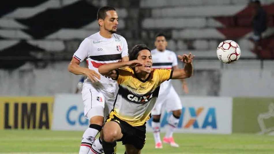 De virada, Criciúma vence o Santa Cruz e se aproxima do G4