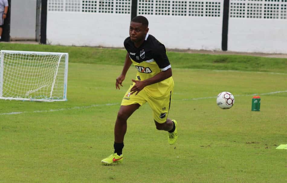Tatá pede foco total do ABC contra o Paraná para iniciar bem o segundo da Série B