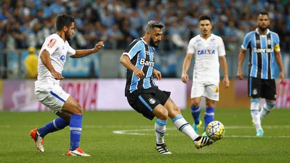 Grêmio e Cruzeiro fazem duelo recheado de histórias no mata-mata
