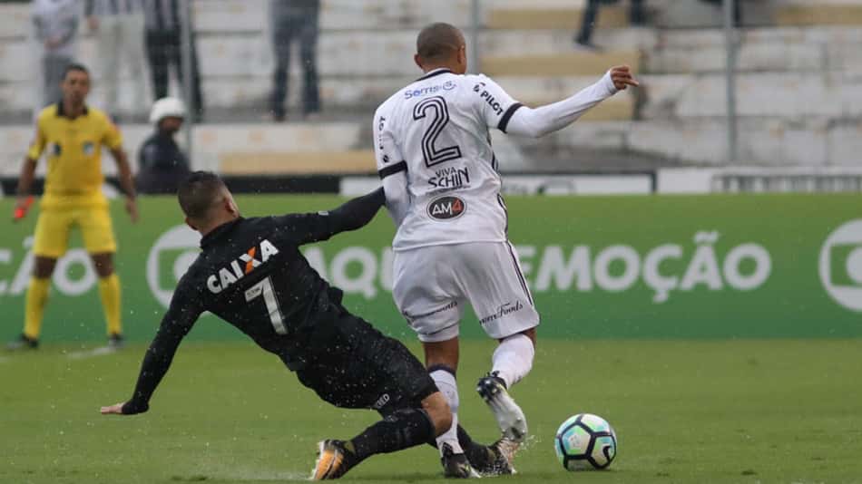 Brenner desencanta, mas Botafogo vacila no fim e perde para a Ponte