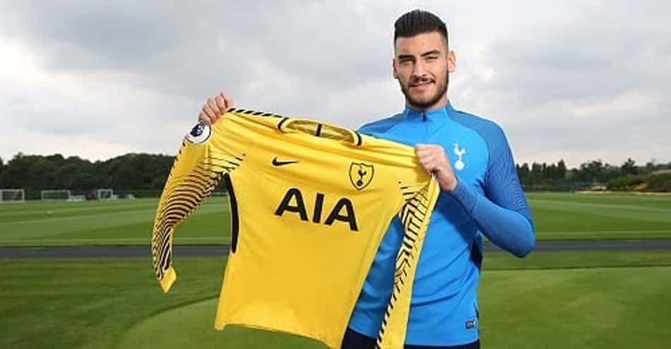 De casa nova! Goleiro deixa Tottenham e fecha com Fulham