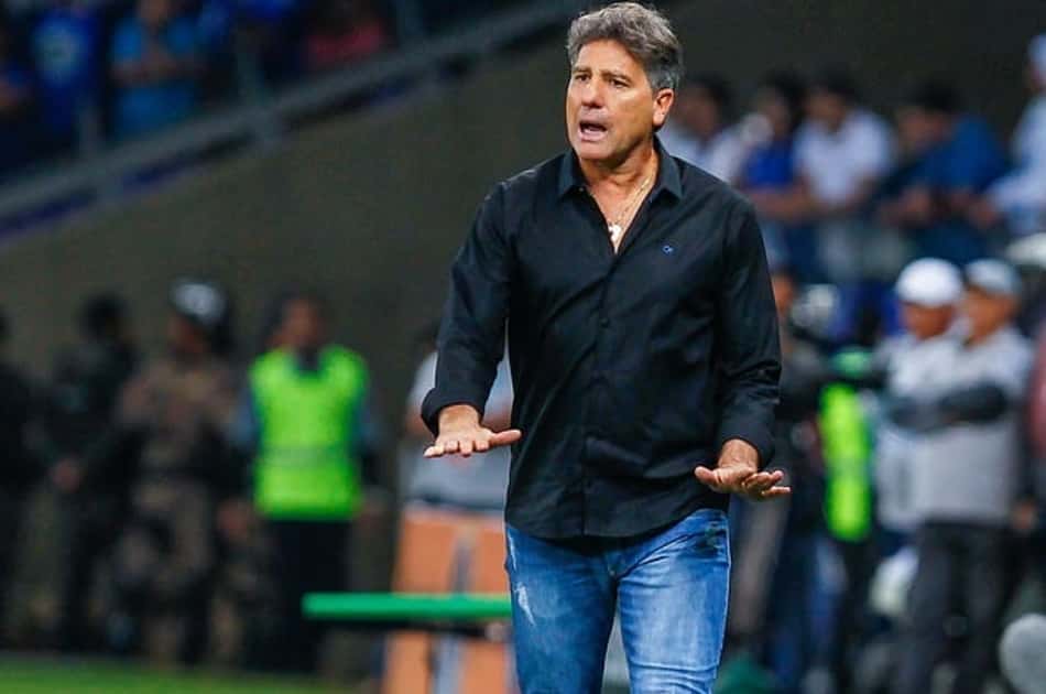 Técnico do Grêmio comenta sobre chance de Arthur permanecer