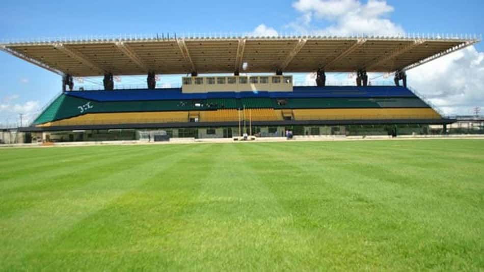 Com um a mais, São Raimundo garante virada e vence Trem pela Série D