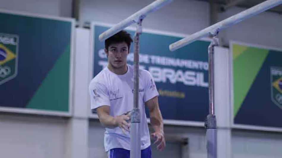 Entre treinos e controles no CT Time Brasil, ginastas se preparam para competições internacionais