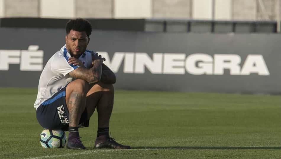 'Muito emotivo', Kazim sente por má atuação e ganha apoio no Corinthians