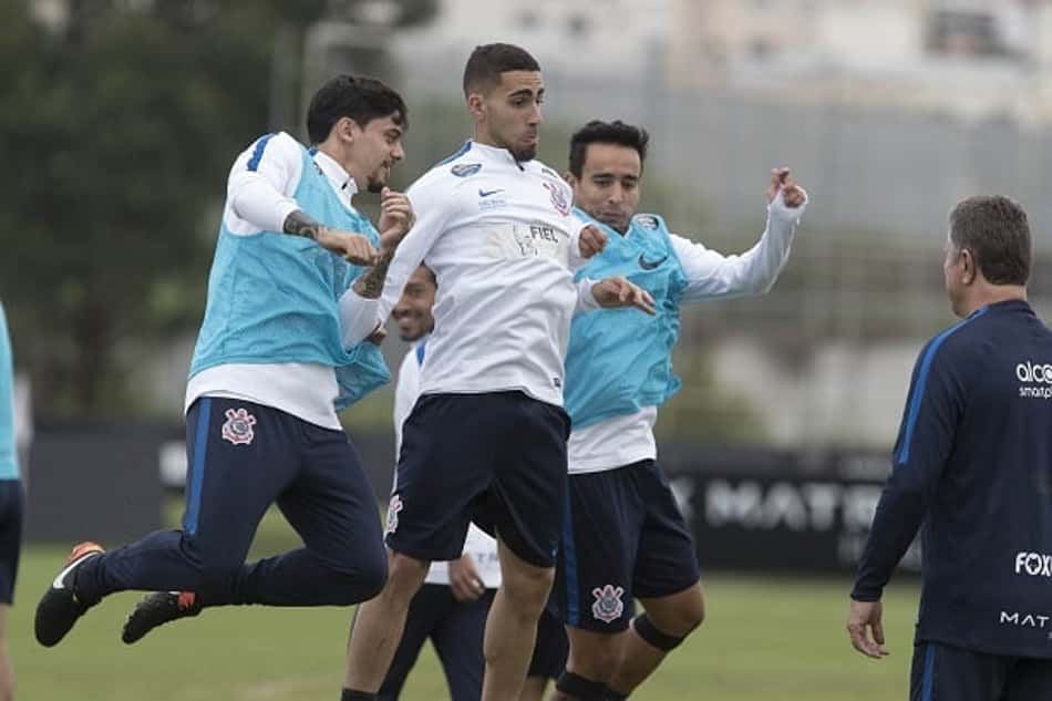Corinthians tem dívidas com Gabriel e Jadson