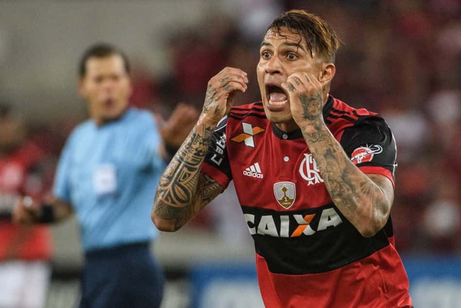 Fla inicia processo para renovação de Guerrero, de olho na Libertadores