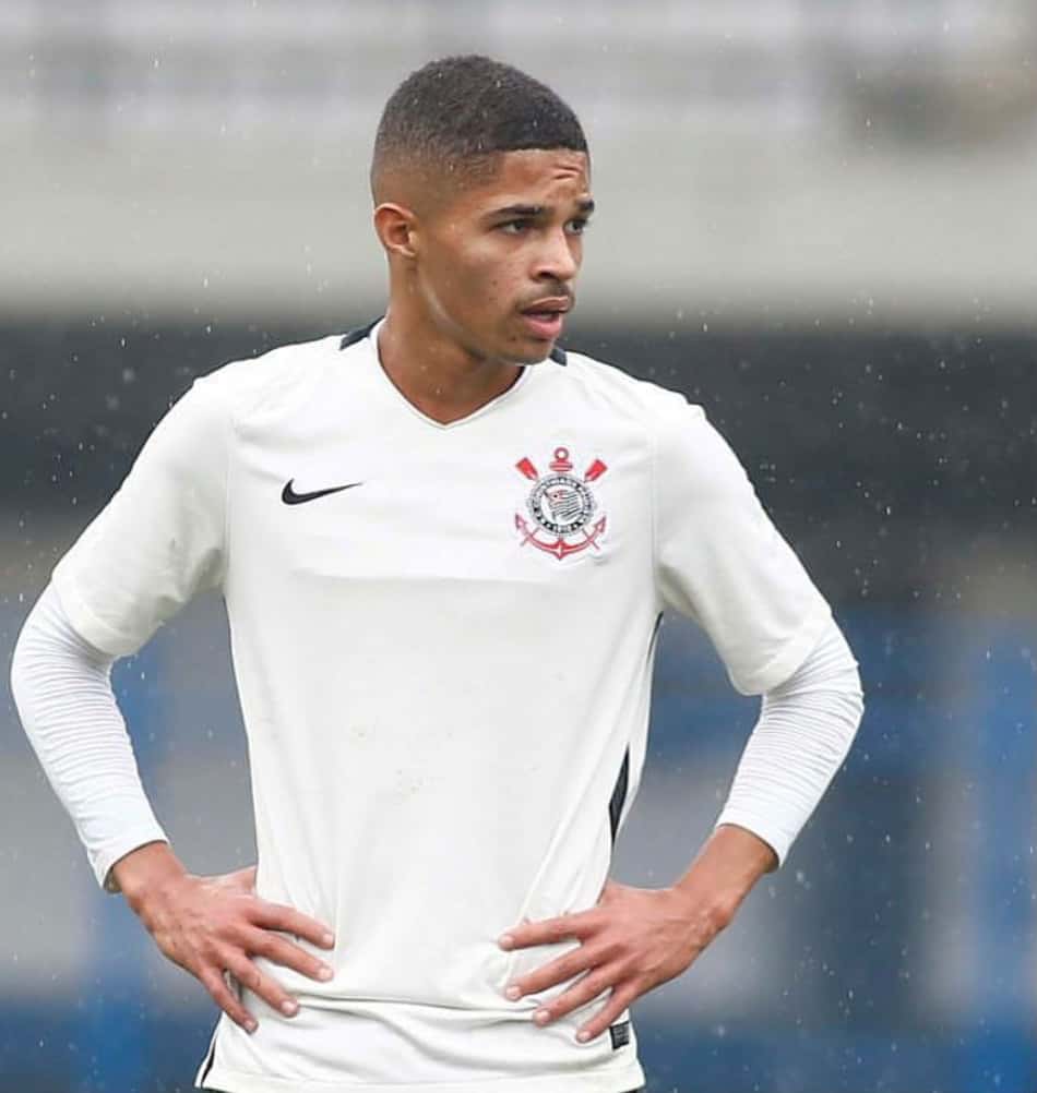 Blog da base: Titular da Seleção, promessa do Corinthians vive cartilha de 'novo Pedrinho'