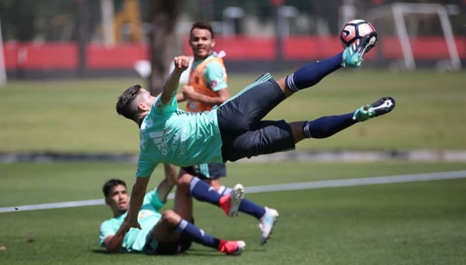 Sinal de alerta: sem vencer há três jogos e cometendo vacilos, Fla precisa abrir o olho