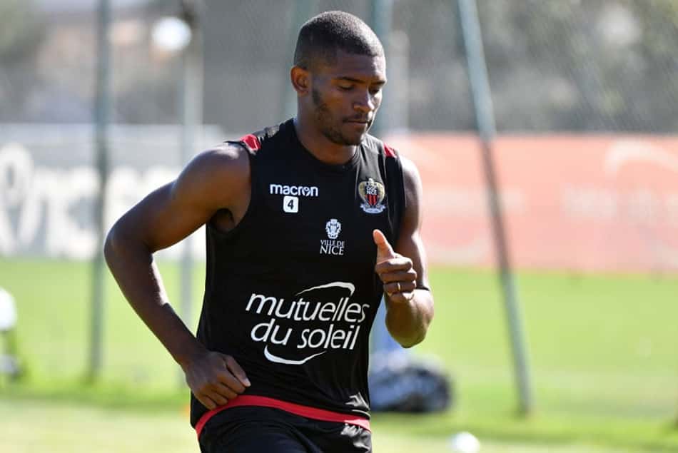 Southampton aumenta proposta para fechar a contratação de Marlon