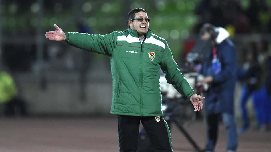 Técnico da Bolívia garante que dirigirá a equipe a qualquer custo