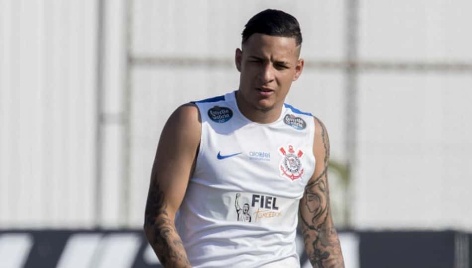 Além da volta de Arana, Timão pode ter Camacho escalado contra o Vasco