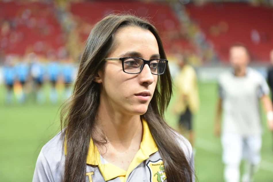 Luiza Estêvão conduziu as negociações com Cicinho. Relembre os jogadores que já foram medalhões do Brasiliense