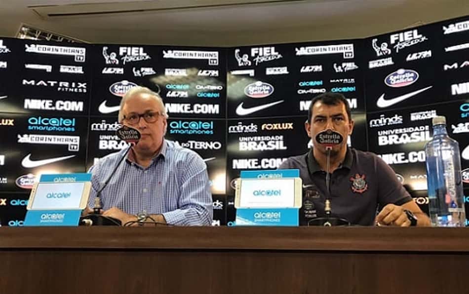 Carille renova com o Corinthians por mais dois anos: 'Muito agradecido'