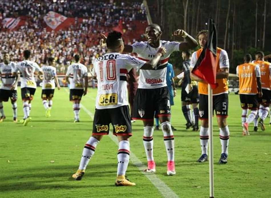 Super-Raio X: Cueva brilha e São Paulo domina a Seleção da 24ª Rodada do Brasileirão-2017