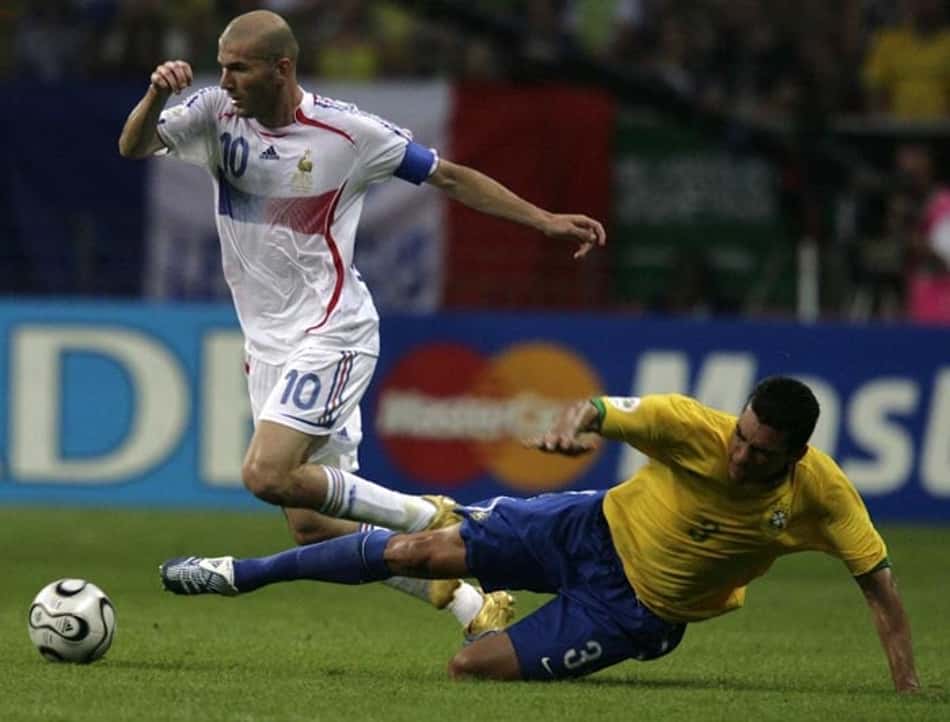 Há 12 anos, Zidane jogou demais e a França eliminou o Brasil da Copa
