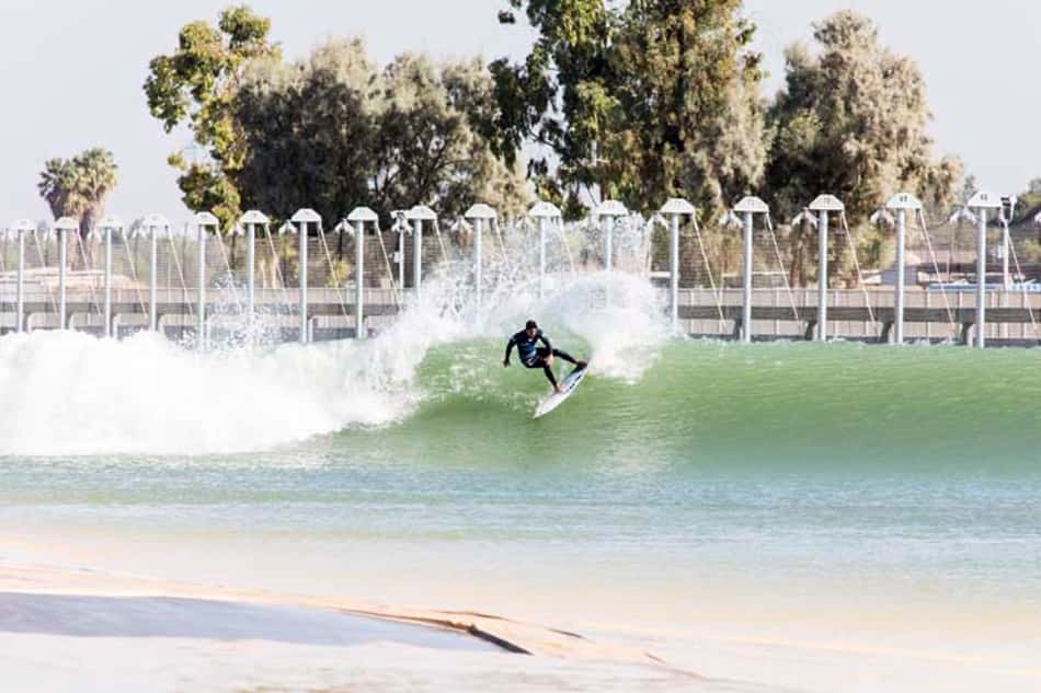 Piscina de ondas de Kelly Slater entra no calendário da WSL