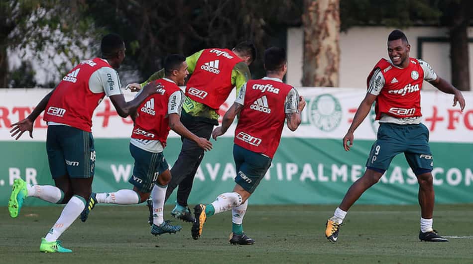 Palmeiras tem treino descontraído nesta quarta (20)