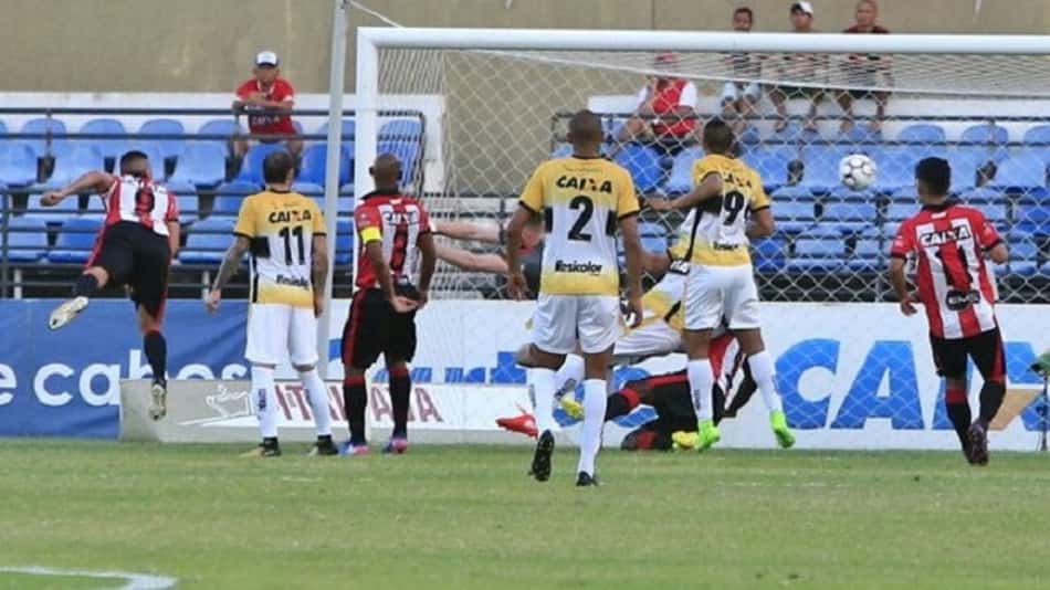 CRB perde de virada e ABC soma mais uma derrota na Série B