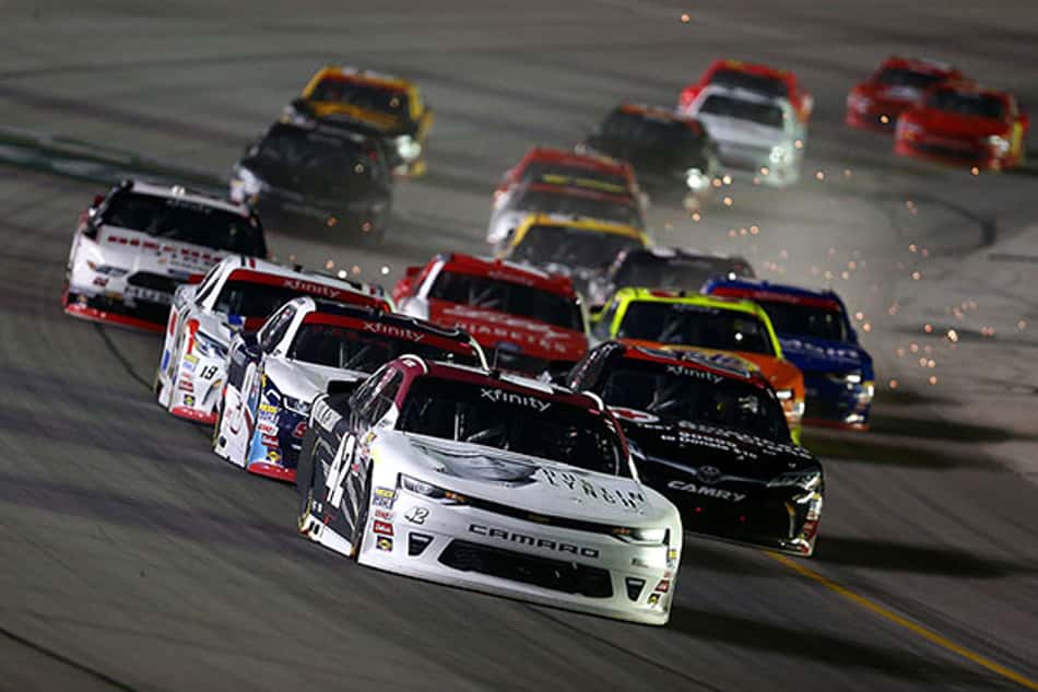 Tyler Reddick conquista a vitória em Charlotte na Xfinity Series