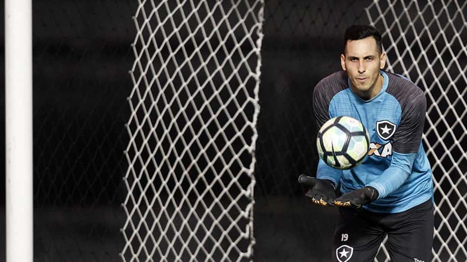 Gatito é convocado e pode desfalcar o Botafogo na semi do Carioca