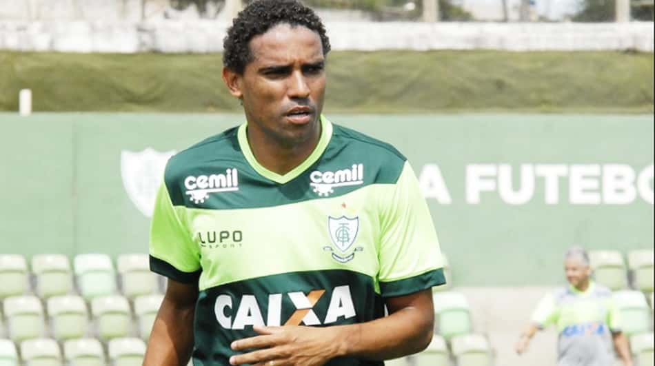 Neto pede volta de Rafael Lima ao diretor de futebol da Chapecoense