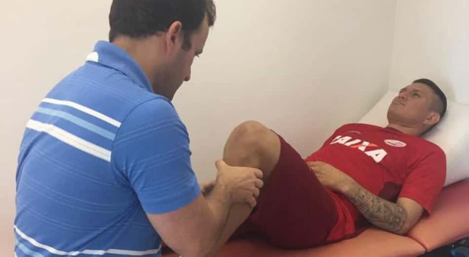 Náutico perde atacante Rafael Oliveira pelo resto da temporada