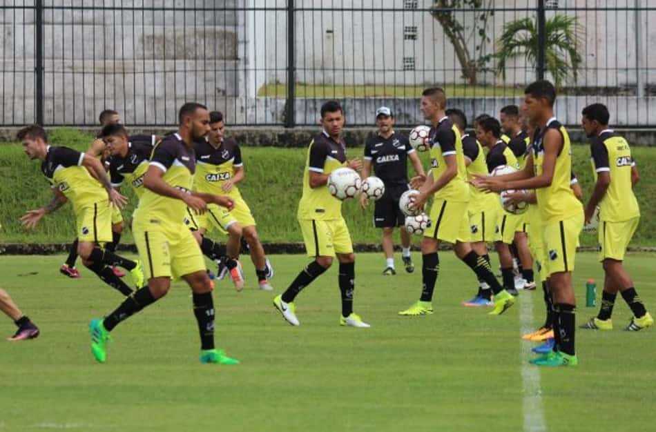 Atacante do ABC pede a presença da torcida contra o Boa Esporte