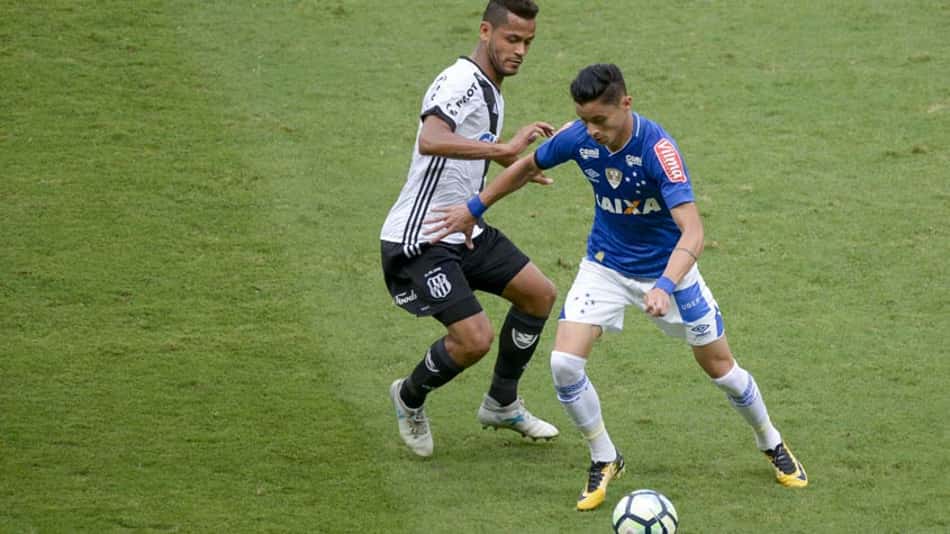 Cruzeiro domina e vence a Ponte Preta de virada no Mineirão